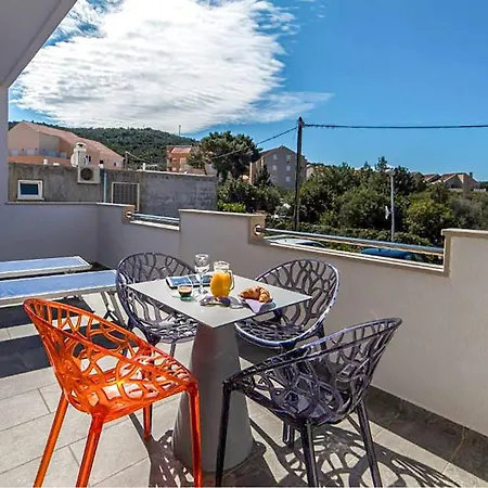 Amazing In With Swimming Pool Cavtat